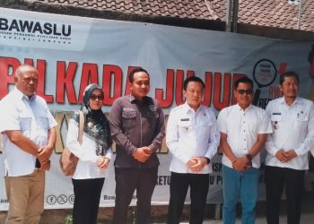 Pastikan Pemilu Berjalan Lancar, Pj Bupati Pringsewu Kunjungi KPU dan Bawaslu