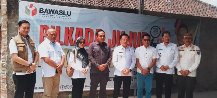 Pastikan Pemilu Berjalan Lancar, Pj Bupati Pringsewu Kunjungi KPU dan Bawaslu