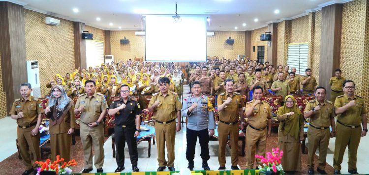 Ratusan Kepala Sekolah dan APIP Pringsewu Ikuti Sosialisasi Saber Pungli