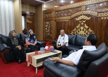 Pj. Bupati Nukman Apresiasi Anisa Ayu Latifah yang Raih Beasiswa S2 di Inggris, Harumkan Nama Lampung Barat