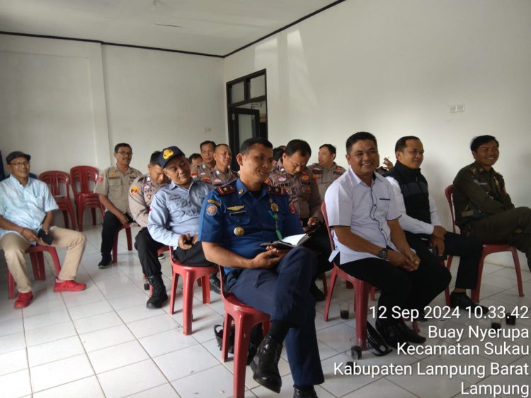 Polsek Balik Bukit Gelar Sosialisasi tentang Hiburan Malam di Kantor Kecamatan Sukau