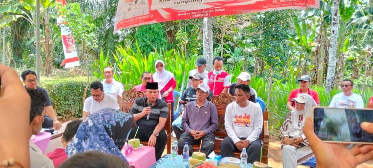 Bupati Lampung Selatan Salurkan Bantuan Bedah Rumah untuk 10 Warga Katibung