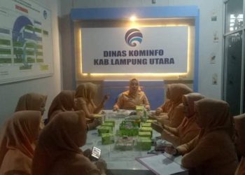 Pertemuan Dharma Wanita Persatuan Dinas Kominfo: Penilaian Kriteria Administrasi untuk Peningkatan Kinerja