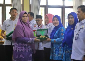 Bimtek PBLHS Dibuka, Wasisno Harapkan Lebih Banyak Sekolah di Lampung Barat Raih Adiwiyata