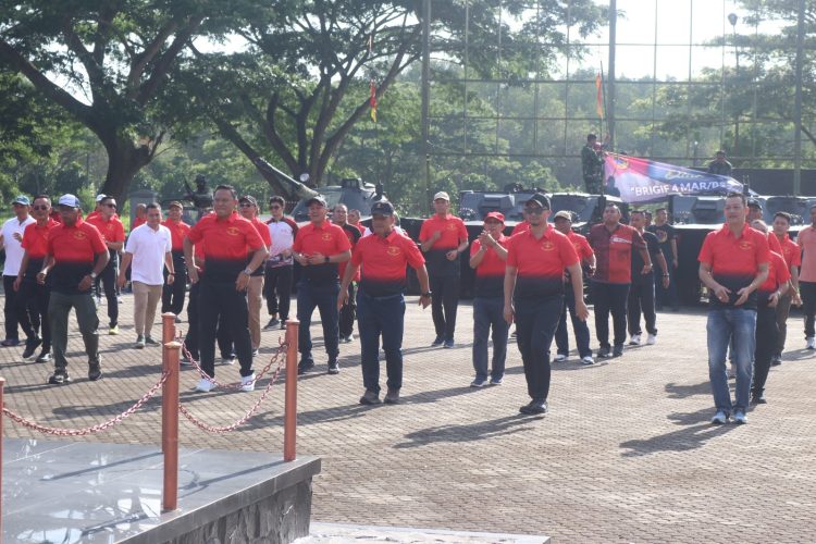 Brigif 4 Marinir/BS Gelar Olahraga Bersama Menuju Lampung Berjaya