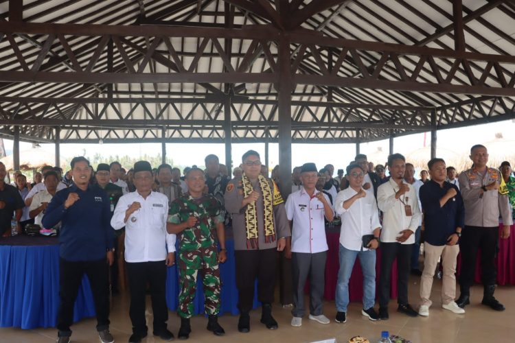 Kapolres Lampung Selatan Adakan Forum Silaturahmi Kamtibmas di Pantai Virgo Sebalang