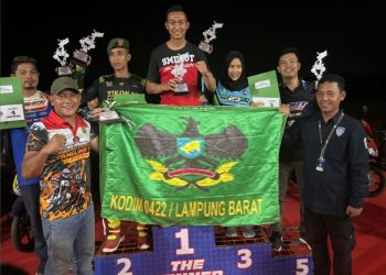 Serda Satria Anggota Kodim 0422/Lampung Barat Raih Piala di Lomba Grasstrack Panglima TNI