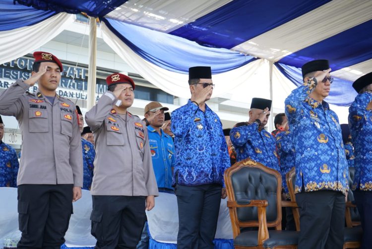 Komandan Kodim 0422/LB Pimpin Upacara Hari Sumpah Pemuda di Kabupaten Pesisir Barat