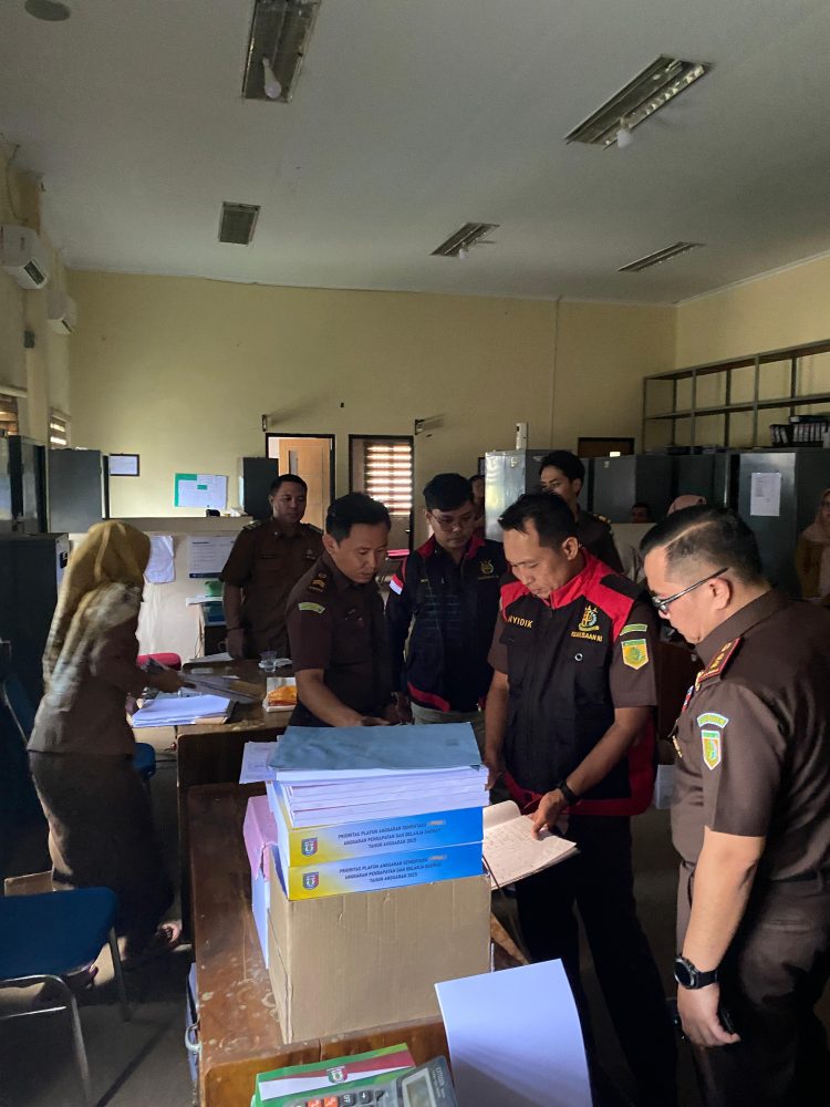 Kejaksaan Negeri Pringsewu Lakukan Penggeledahan Terkait Dugaan Korupsi Dana Hibah LPTQ