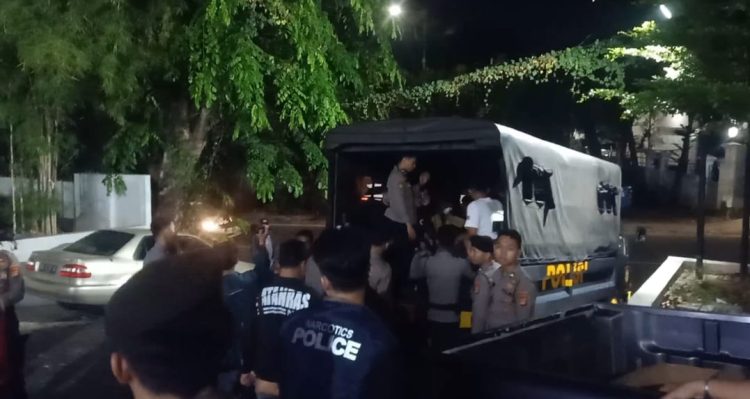 Manajer Karaoke De’Amore Terjaring Razia, Positif Narkoba dan Ditemukan Alat Hisap Sabu