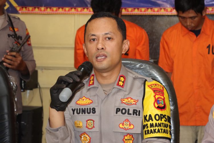 Kapolres Pringsewu Imbau Petani Waspada, Jangan Sembarangan Parkir Mesin Bajak Sawah