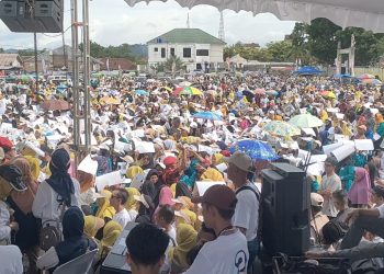 Ribuan Pendukung Paslon 02 Meriahkan Kampanye Akbar di Talangpadang