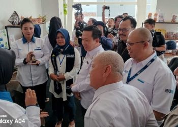 Pj Bupati Pringsewu Resmikan Kegiatan PKU Akbar PNM untuk Pemberdayaan UMKM