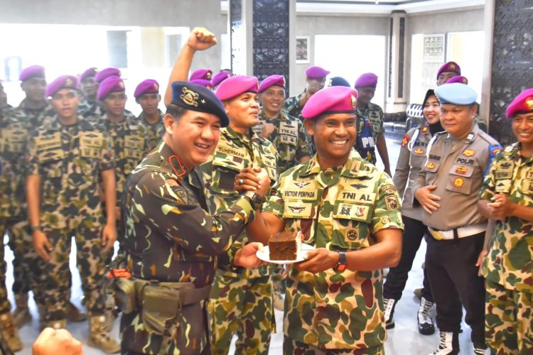 Marinir Beri Kejutan di HUT ke-79 Brimob, Perkuat Sinergi Antarkorps