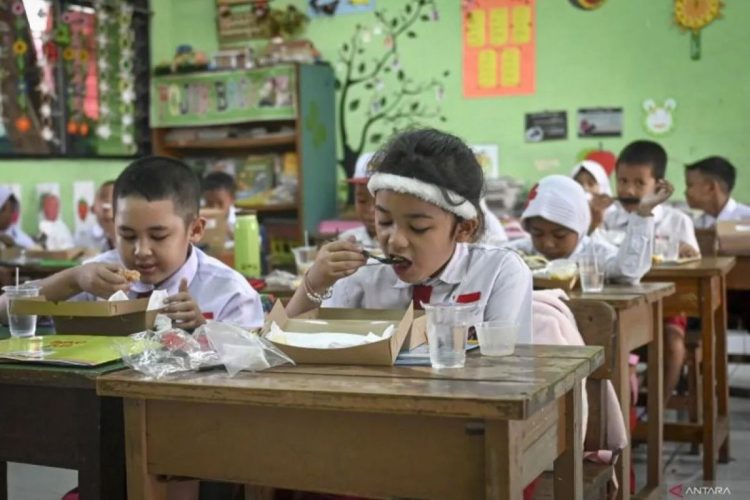 Pemerintah Didesak Pastikan Program Makan Bergizi Gratis Bebas Korupsi