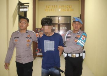 Pria Bawa Narkoba dan Sajam Ditangkap Polisi di Pringsewu