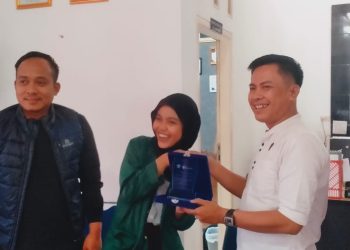 Mahasiswa PKL UIN dan UAP Akui Pengalaman Berharga di Bawaslu Pringsewu