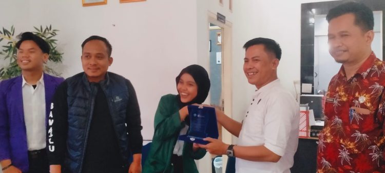 Mahasiswa PKL UIN dan UAP Akui Pengalaman Berharga di Bawaslu Pringsewu