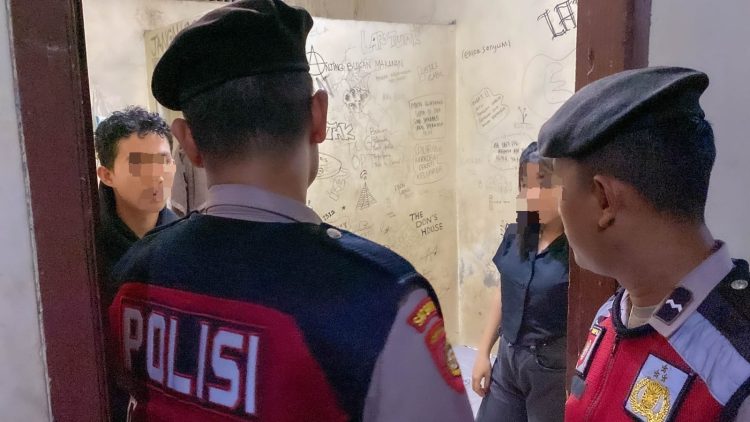 Polres Pringsewu Gelar Razia di Kost Putri, Amankan Sejumlah Pria dan Wanita