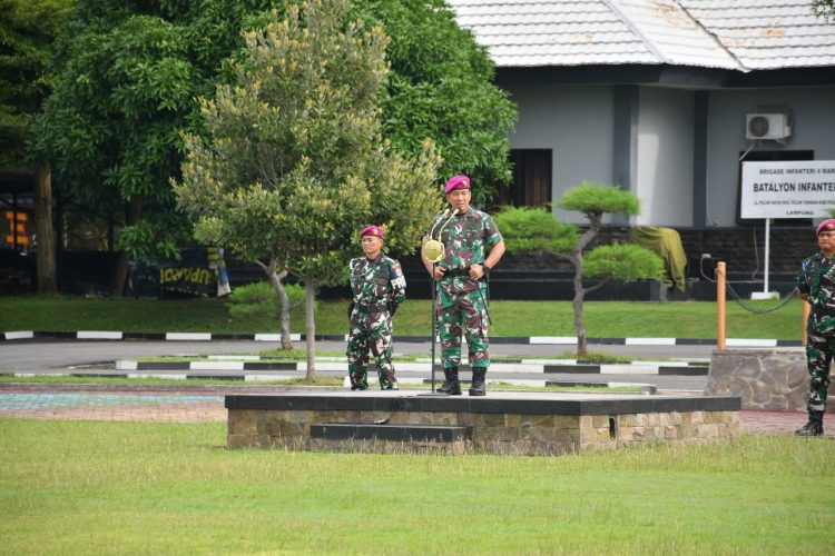 Brigif 4 Marinir/BS Gelar Apel Gabungan Pam Natal dan Tahun Baru di Lampung