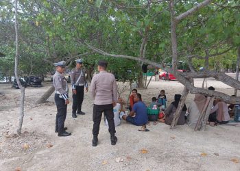 Polres Lampung Selatan Imbau Wisatawan Waspada Cuaca Ekstrem di Pesisir Pantai