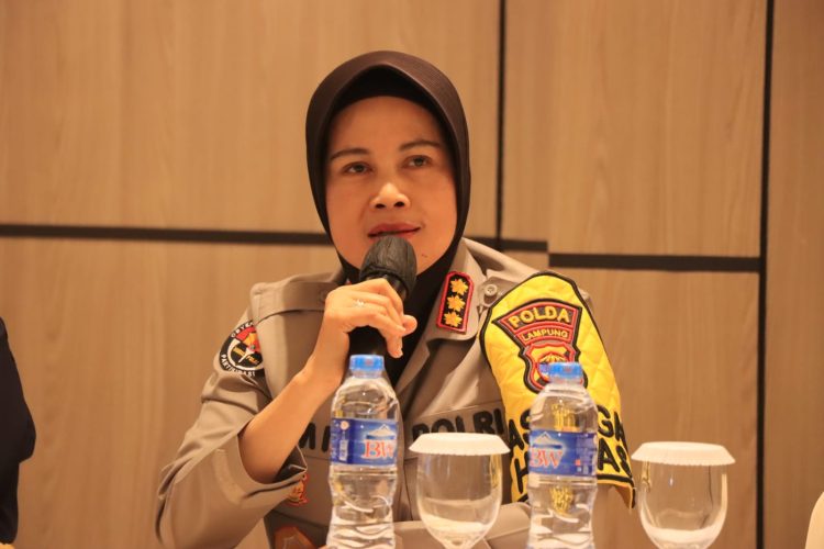 Pembatasan Tiket di Pelabuhan Bakauheni akibat Cuaca Ekstrem