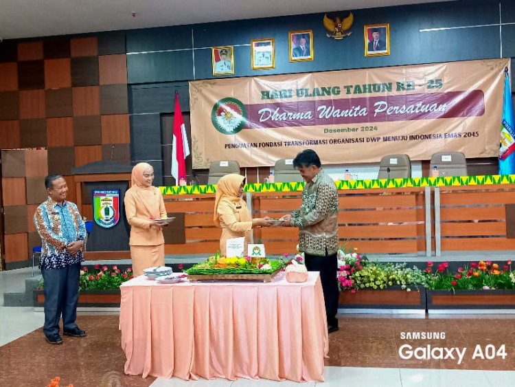 Dharma Wanita Persatuan Kabupaten Pringsewu Rayakan HUT Ke-25 dengan Meriah