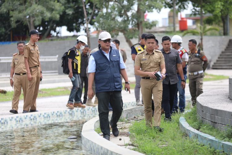 Wakil Bupati Lampung Tengah Tinjau Kerusakan Fasilitas di Komplek Icon Lamteng