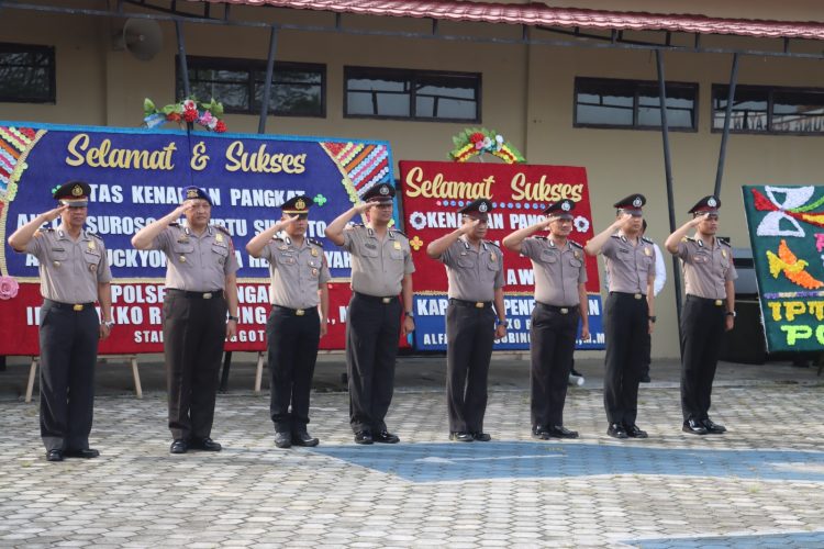 Polres Lampung Selatan Gelar Upacara Korp Raport Kenaikan Pangkat dengan Penuh Haru