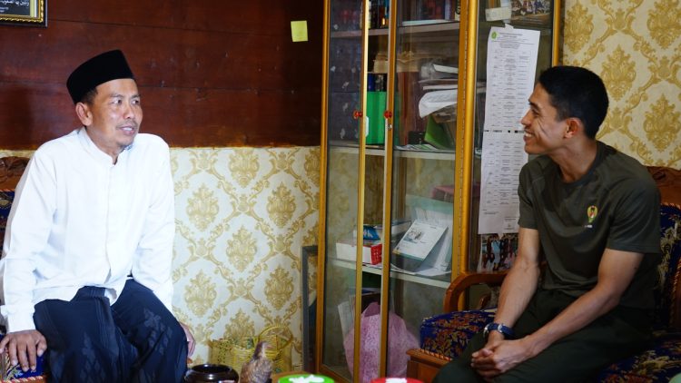 Letkol Inf Rinto Wijaya Silaturahmi ke Pondok Pesantren Daruth Tholibin