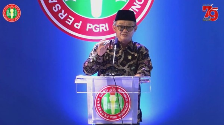 Mendikdasmen Tegaskan Tunjangan Sertifikasi Guru Sudah Dinaikkan dan Siap Cair