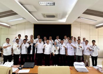 Pj Bupati Tanggamus Dr. Mulyadi Irsan Paparkan Evaluasi Kinerja di Hadapan Tim Evaluator Kemendagri