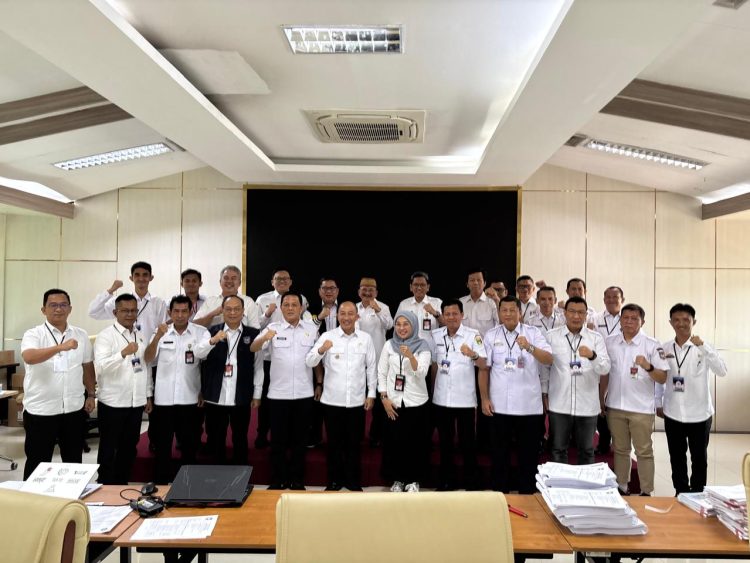 Pj Bupati Tanggamus Dr. Mulyadi Irsan Paparkan Evaluasi Kinerja di Hadapan Tim Evaluator Kemendagri