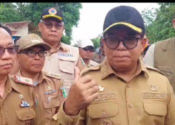 PJ Gubernur Lampung Tinjau Dampak Banjir di Sukajaya Lempasing