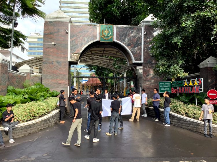 Aksi Damai Persatuan Mahasiswa Lampung Jakarta di Kejagung, Berikut Tuntutannya