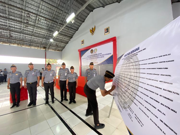 Lapas Narkotika Kelas IIA Bandar Lampung Teken Komitmen Bangun Zona Integritas