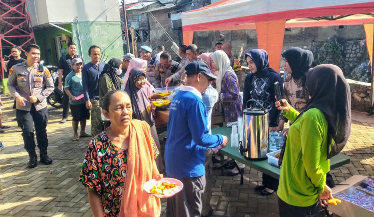 Kapolda Lampung Berikan Apresiasi kepada Polresta Bandar Lampung atas Aksi Sosial Bantu Korban Banjir
