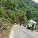 Tim URC UPTD 1 Dinas BMBK Tangani Pohon Tumbang di Jalan Pematang Liang