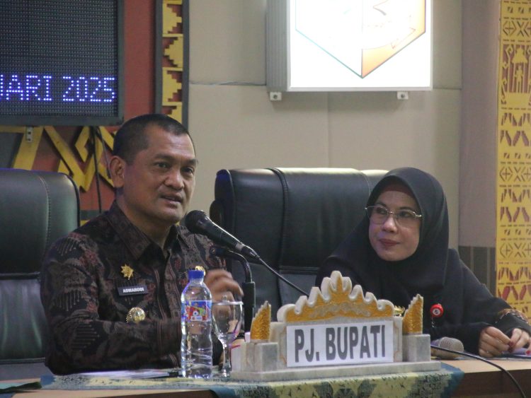 Pj. Bupati Lampung Utara Pimpin Rakor Penyusunan Roadmap Penuntasan Sampah