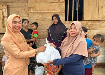 Dharma Wanita Lapas Kotabumi Gelar Bhakti Sosial, Warga Sambut Positif