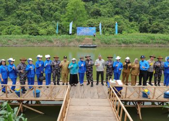 KSAL dan Waka Polda Lampung Tinjau Program Ketahanan Pangan dan Makan Bergizi Gratis di Brigif 4 Marinir/BS