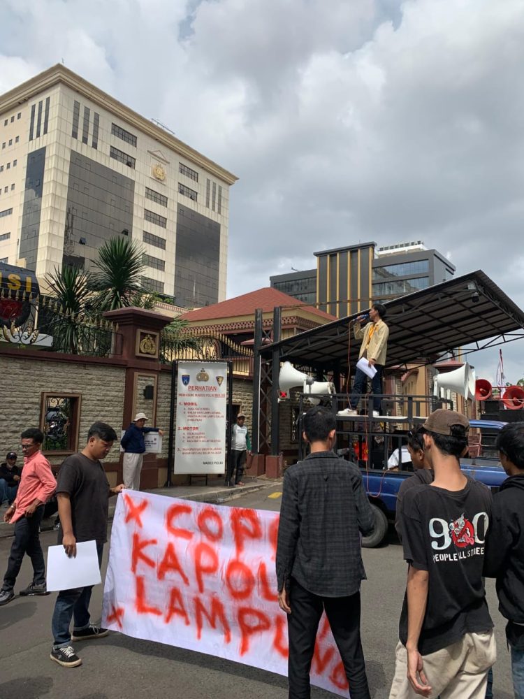 PERMAHI Lampung Demo di Mabes Polri, Desak Ungkap Kasus 4 Tahanan Kabur dan Copot Kapolda Lampung