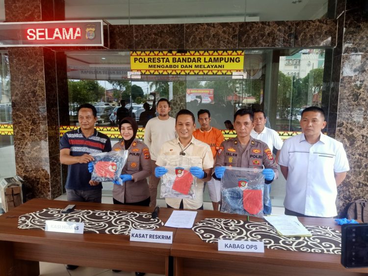 Cinta Ditolak, Pria 42 Tahun Bakar Teman Wanitanya di Bandar Lampung