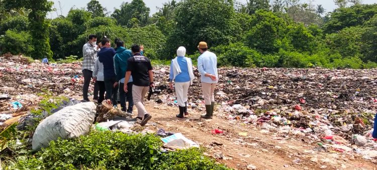 Putri Zulkifli Hasan Tinjau TPA Lubuk Kamal, Dorong Inovasi Pengelolaan Sampah