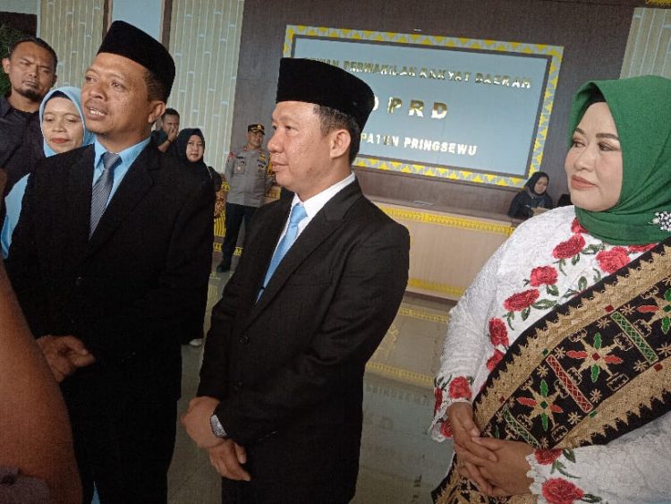 Pj Bupati Pringsewu Apresiasi Kepemimpinan Baru dalam Rapat Paripurna DPRD