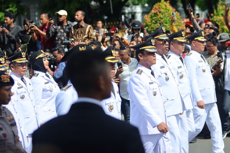 Presiden Prabowo Lantik Hamartoni Ahadis dan Romli Sebagai Bupati dan Wakil Bupati Lampung Utara 2025-2030