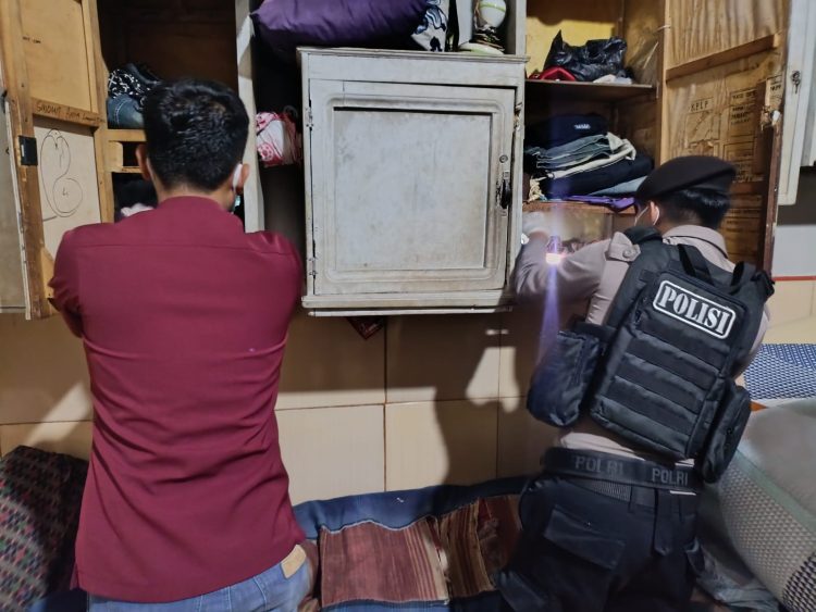 Polri, TNI, dan BNNK Gerebek Lapas Kalianda, Razia Blok Hunian dan Tes Urin Warga Binaan