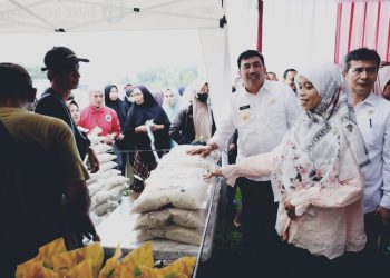 Pemkab Pringsewu Gelar Pasar Murah Bersubsidi Jelang Ramadan, Warga Antusias