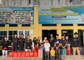 Ramadhan Berkah: Yayasan Alfian Husin dan Sedulur Mirza Bagikan 100 Nasi Kotak untuk Panti Asuhan dan Warga Bandar Lampung