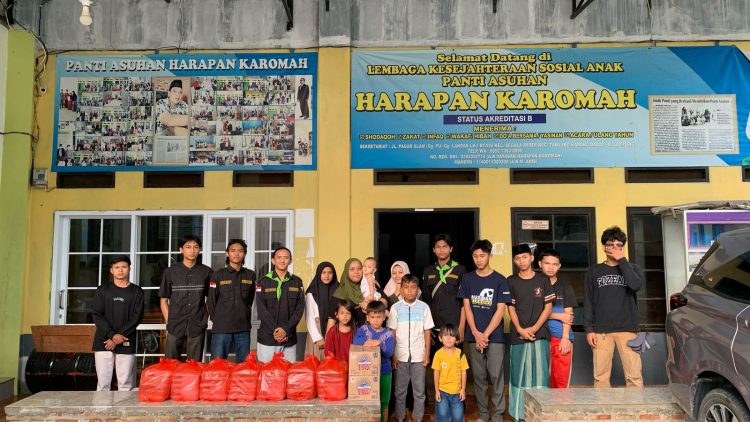 Ramadhan Berkah: Yayasan Alfian Husin dan Sedulur Mirza Bagikan 100 Nasi Kotak untuk Panti Asuhan dan Warga Bandar Lampung